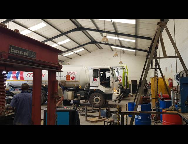 500M² FACTORY TO LET IN KRAAIFONTEIN INDUSTRIA